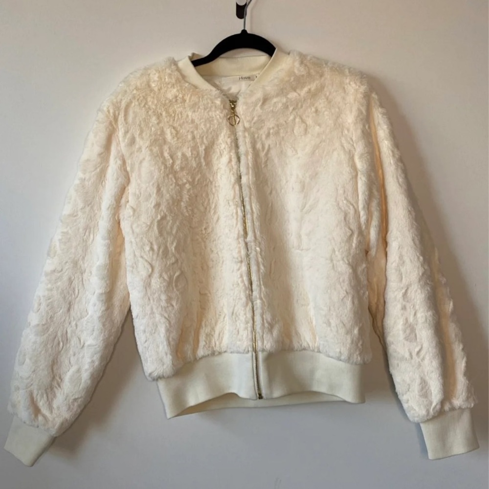 Fashion nova faux fur cream bomber size large